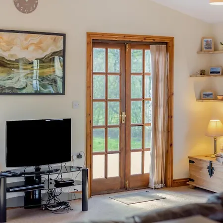 3 Bed In Sutton On Derwent Oc-k31897 * Elvington