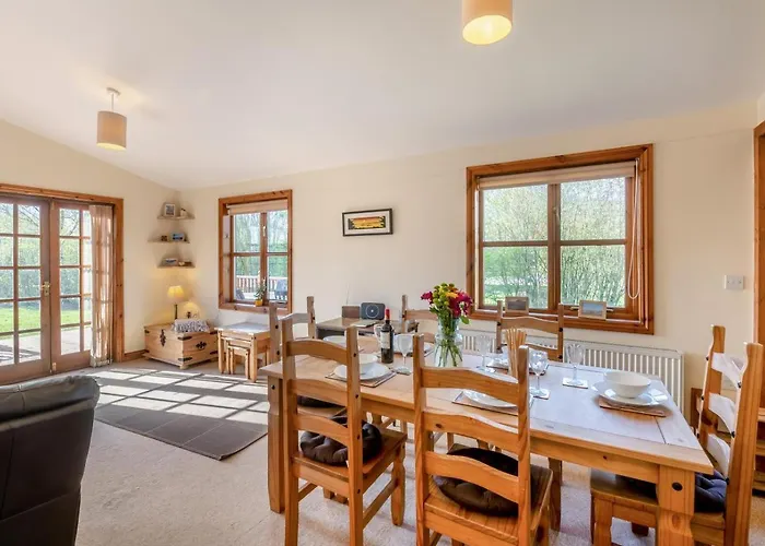 3 Bed In Sutton On Derwent Oc-k31897 *