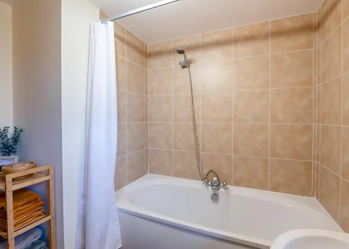 3 Bed In Sutton On Derwent Oc-k31897 Holiday home