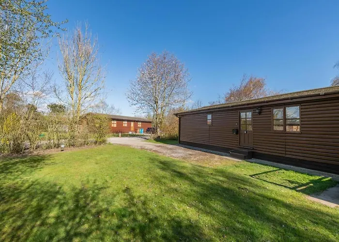 3 Bed In Sutton On Derwent Oc-k31897 * Elvington